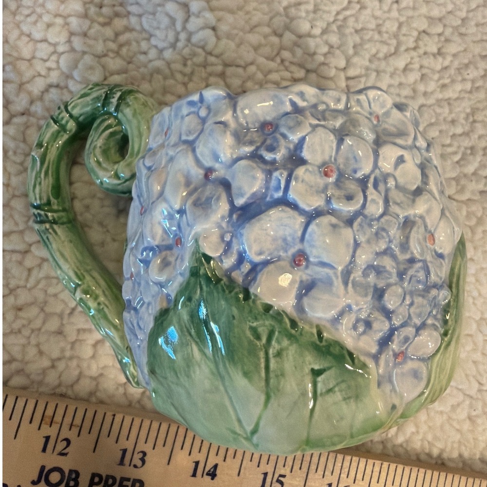 Vintage 1990 OCI Hydrangea Coffee Mug 3D